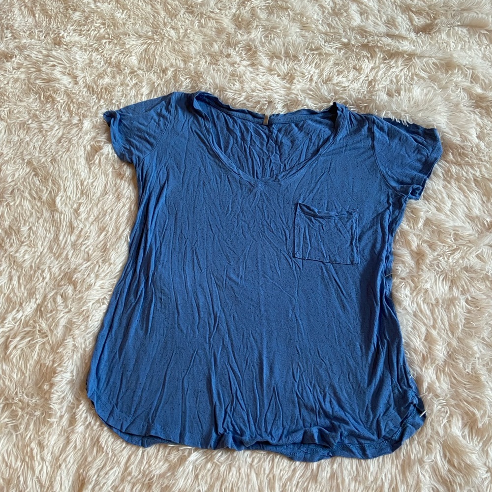 Blue short sleeve t-shirt